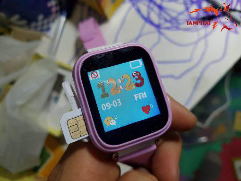 Hướng dẫn cài đặt và sử dụng các loại đồng hồ định vị trẻ em 2 cach lap sim dong ho dinh vi 180 q88 510x383 1