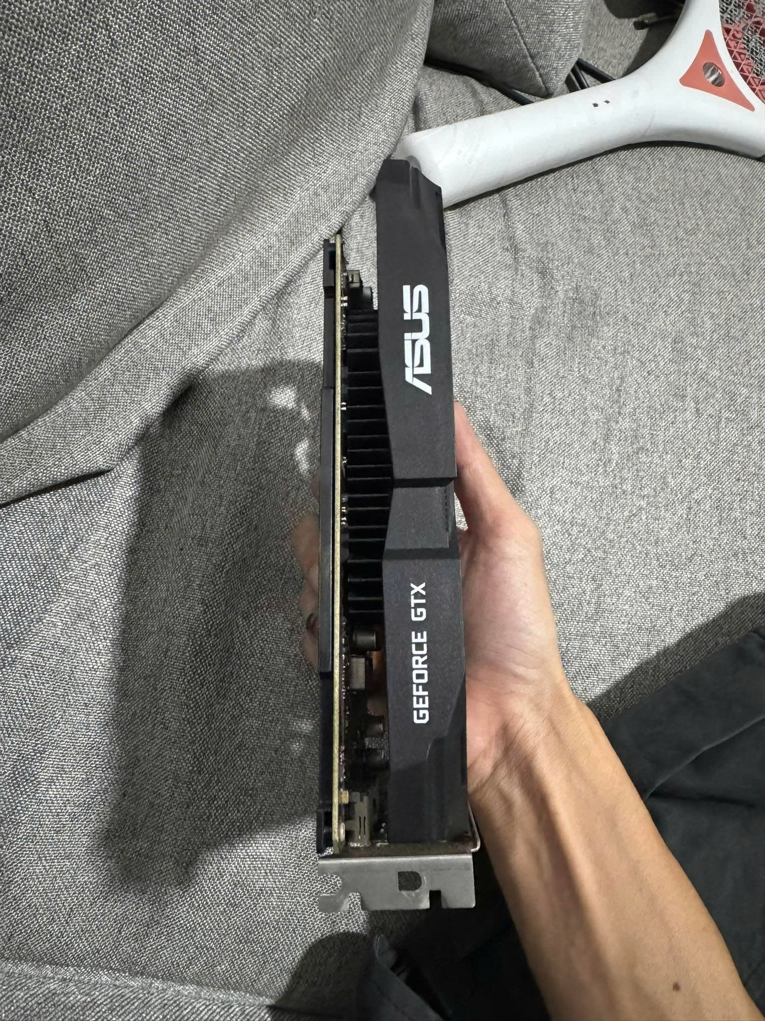 VGA ASUS GTX 1050Ti 4G D5 CŨ