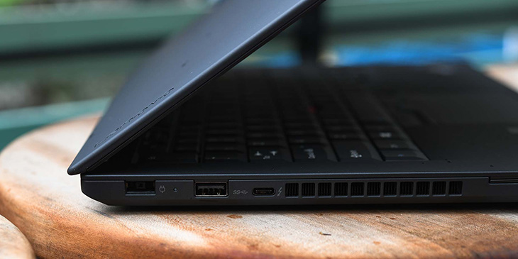 Cách tự vệ sinh laptop đơn giản, nhanh chóng tại nhà 6 Dụng cụ vệ sinh laptop cần chuẩn bị