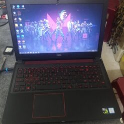 Laptop Dell inspiron 5577 Cpu i7- 7700HQ Ram 8g/ ssd 128gb/ hdd 500gb Car nvdia gtx 1050 4gb d5