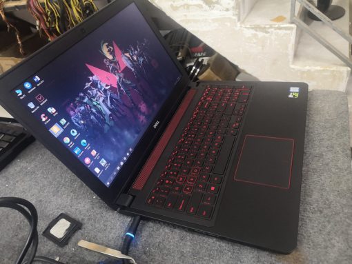 Laptop Dell inspiron 5577 Cpu i7- 7700HQ Ram 8g/ ssd 128gb/ hdd 500gb Car nvdia gtx 1050 4gb d5 - Ảnh 2