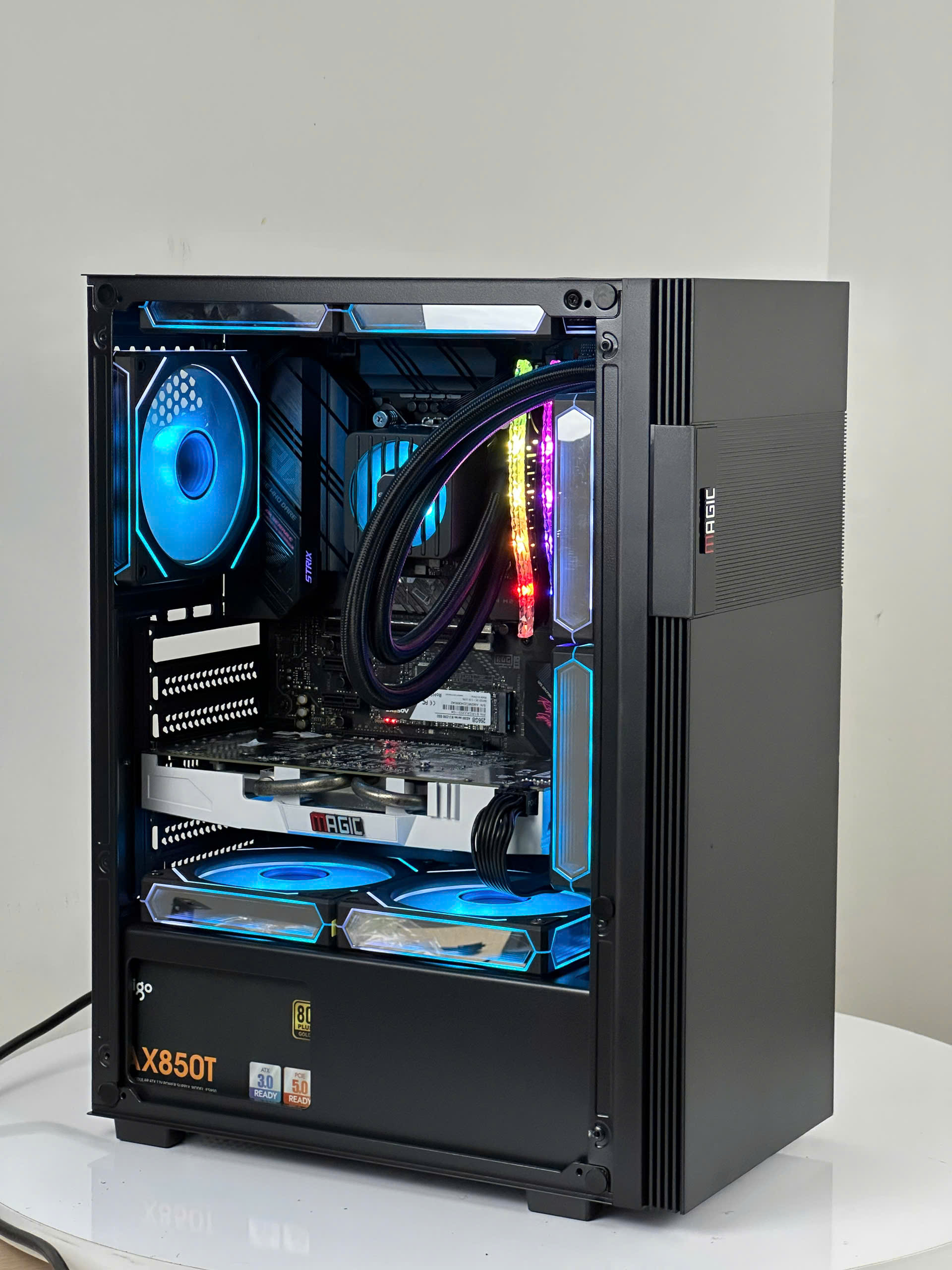 Case Gaming Magic GA-02 (Đen) – Kính cường lực, khung thép, hỗ trợ tản nước 240mm