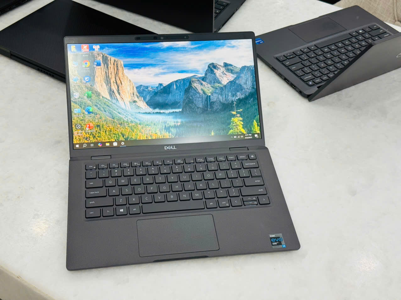 Dell Latitude 7320 Core i5-1145G7/ 16GB Ram/ 256GB SSD/ 13.3inch FHD