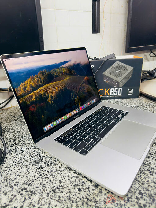 Macbook Pro 2019 I7