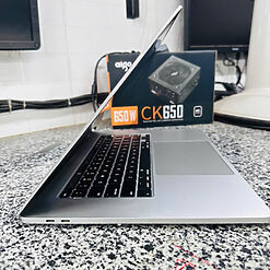 macbook pro 2019 i7 3