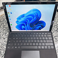 Microsoft Surface Pro 7 Plus