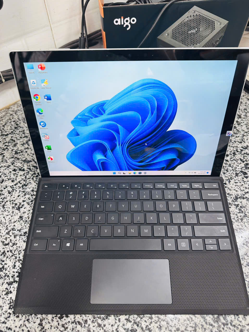 Microsoft Surface Pro 7 Plus