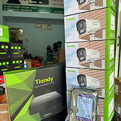Trọn Bộ Camera Tiandy 5 Mắt 4MP Full Color