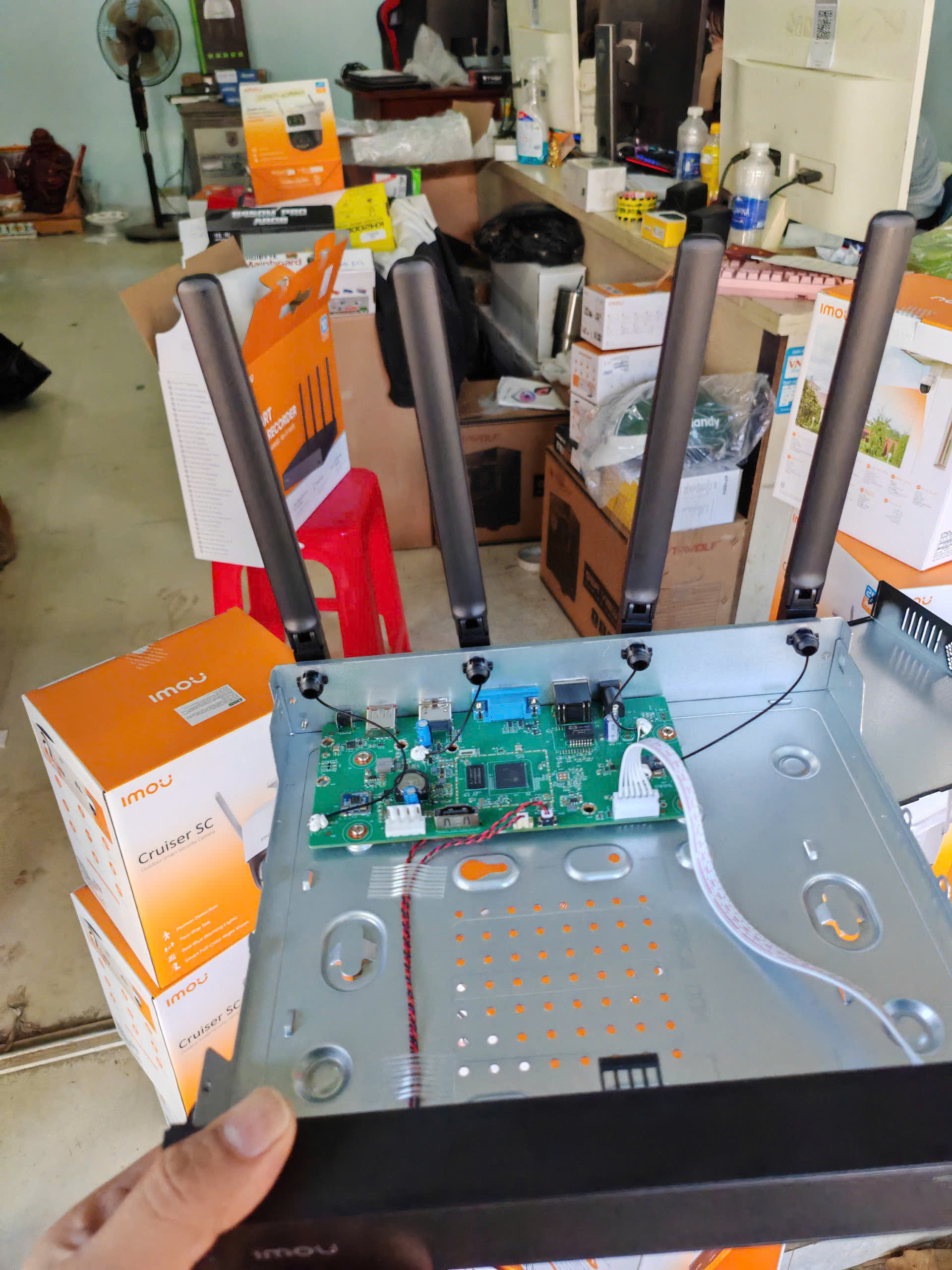 lắp đặt camera uy tín tại Đắk Lắk Đầu thu Wi-Fi IMOU 10 Kênh N110W