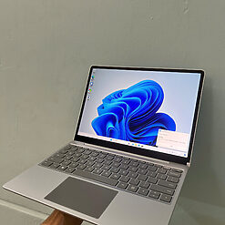 Microsoft Surface Laptop Go i5/8GB/256GB