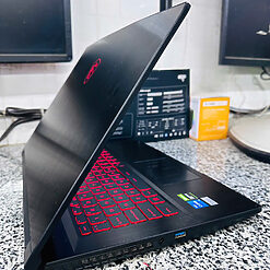 Laptop MSI GF63 11SC (Core™ i5-11400H | 16GB | 256GB | RTX 1650 Max-Q | 15.6” FHD | 144Hz) | Tấn Phát AD