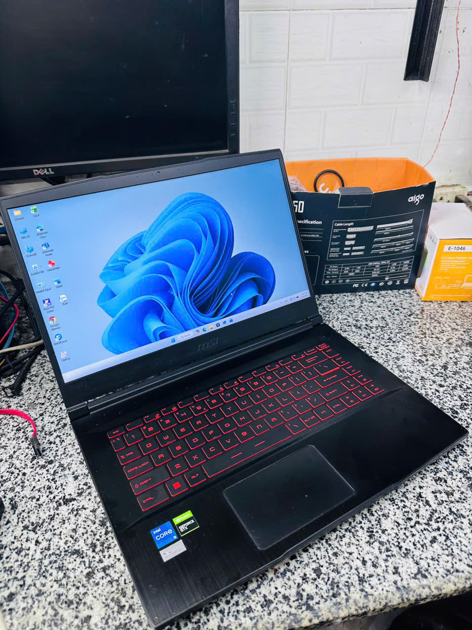 Laptop MSI GF63 11SC (Core™ i5-11400H | 16GB | 256GB | RTX 1650 Max-Q | 15.6” FHD | 144Hz)