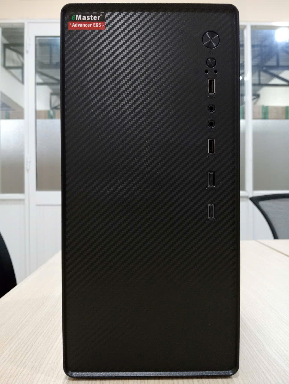 lắp đặt camera uy tín tại Đắk Lắk CASE VĂN PHÒNG Emaster E6551 E6555