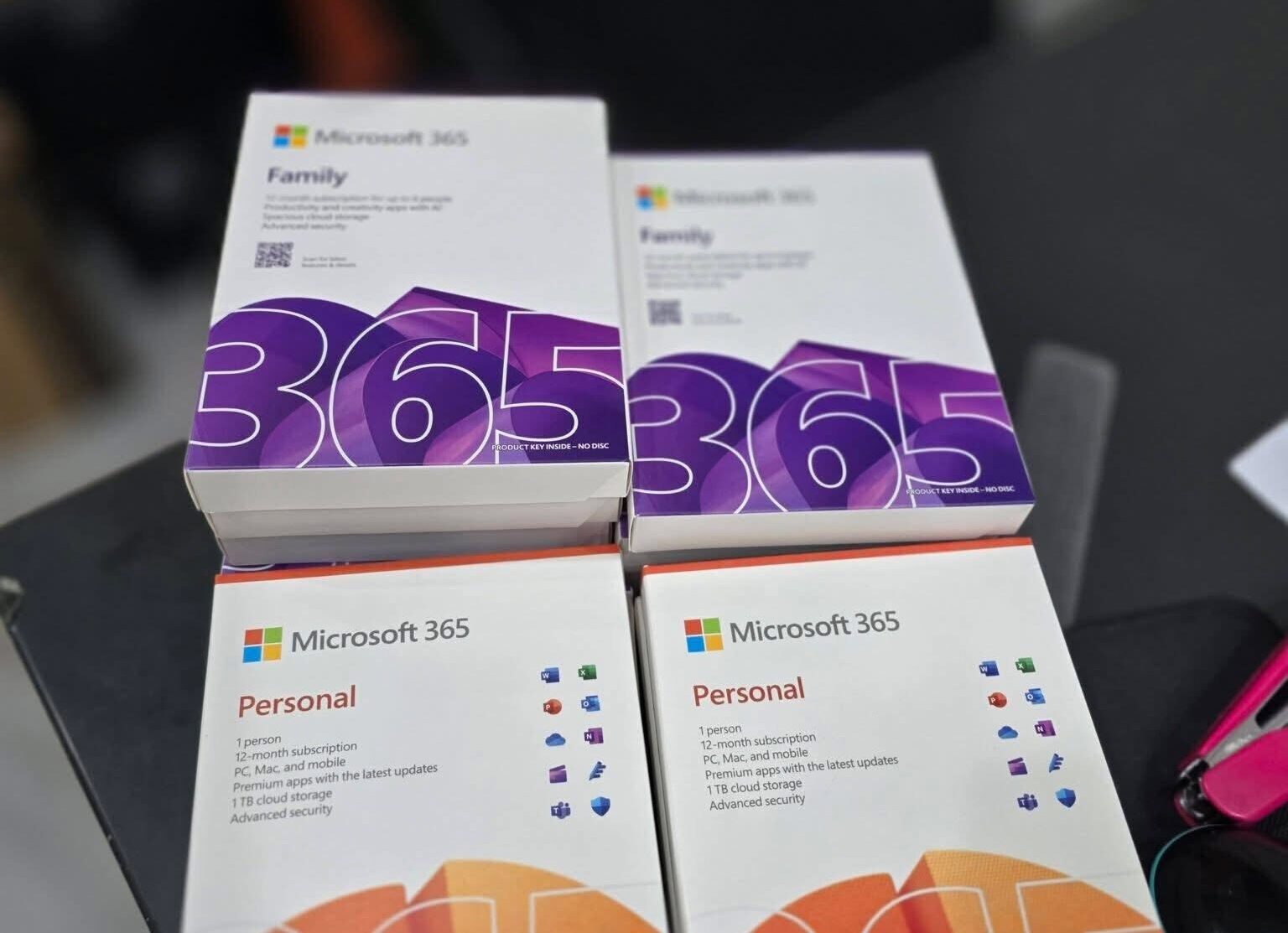 Phần mềm Office Microsoft 365 Family EP2-36878 (6 người/ 5 thiết bị/ người/ 12 tháng)