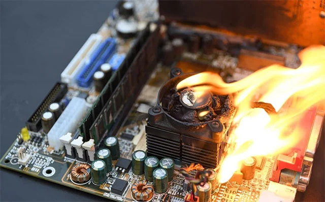 Hiện tượng throttling do nhiệt là gì? Vì sao máy đang chơi game mượt lại tụt FPS?