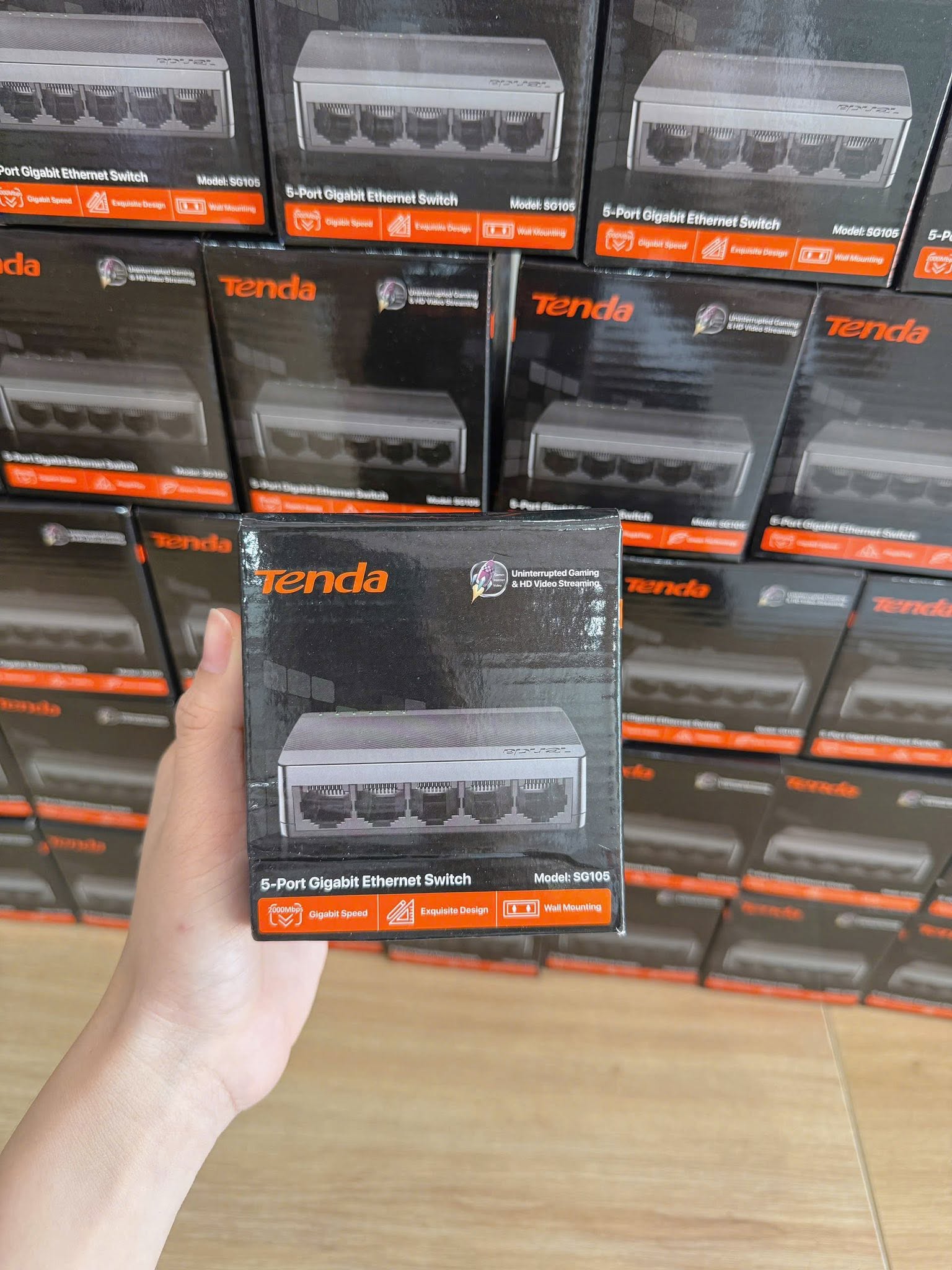 Cổng LAN 10 100 1000Mbps Tenda SG105